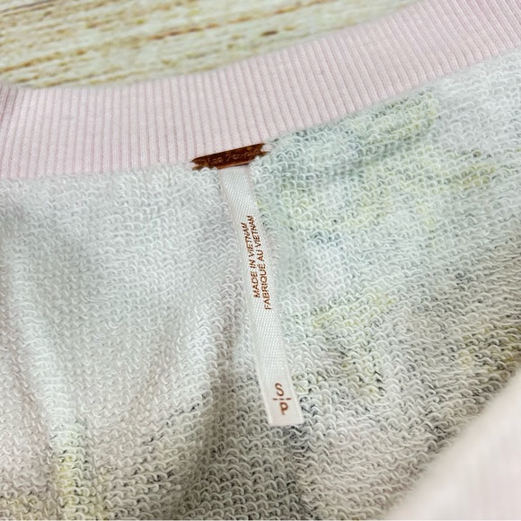 Free People Pink Floral Sweatshirt - Picture 2 of 5